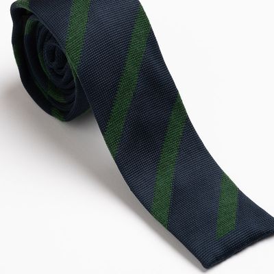 Cravatta in maglia fondo quadro disegno regimental